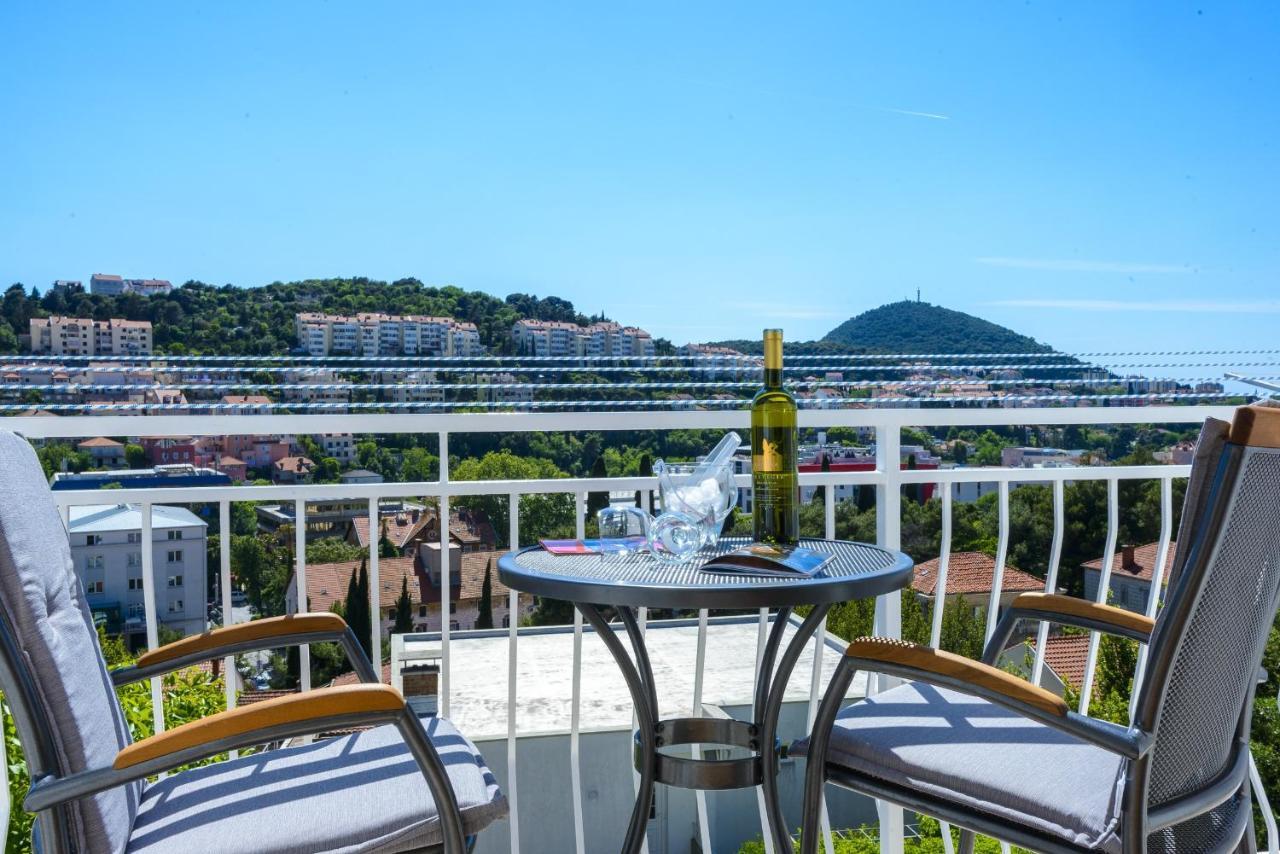 Apartment Tija Two Bedroom Apartment With Balcony And Partial Sea View Dubrownik Zewnętrze zdjęcie